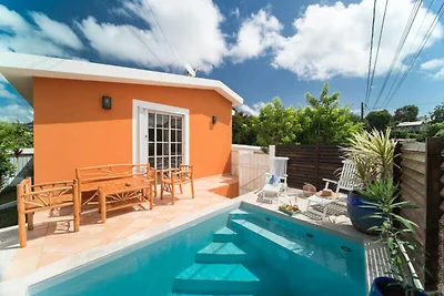 Villa in Robert Bay mit Pool und Whirlpool