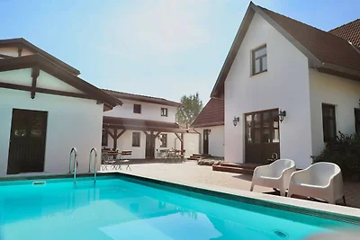Appartement in Dargun met zwembad