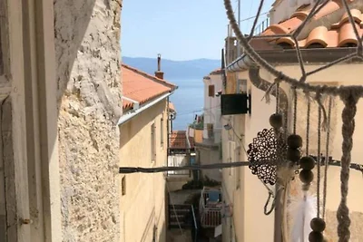 Angenehmes Ferienhaus in Vrbnik mit Meerblick