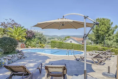 Villa a Arenys de Mar con piscina