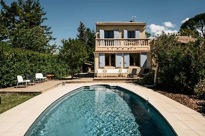 Häuser & Villen für 8 Personen