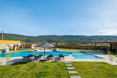 Villa in Kalkan mit Schwimmbecken