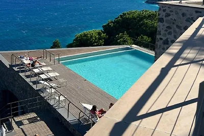 Ferienwohnung in Vado mit Schwimmbecken