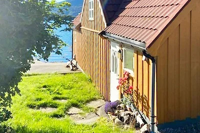 4 Personen Ferienhaus in MÅLØY-By Traum