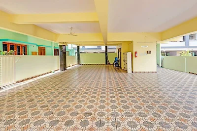 Hotel O Lakshmipuram Main Road