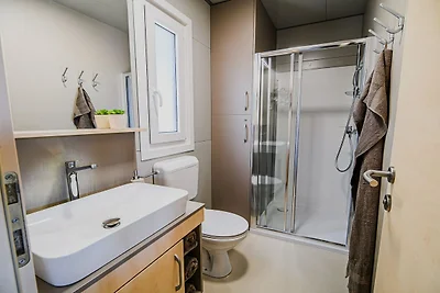 Three Bedroom Mobile Home 15/016