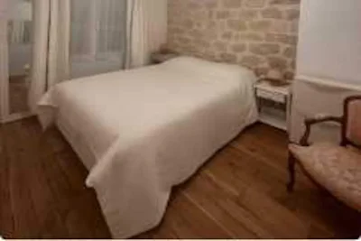 Modern appartement met 1 slaapkamer vlakbij M...