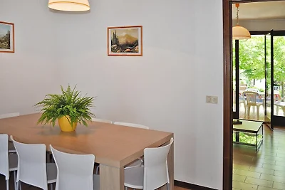 Charmante Ferienhäuser mit Gemeinschaftspool