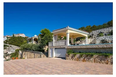 Villa Vese Vitez mit beheiztem Pool