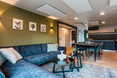 Wulfenia Waterfront 6