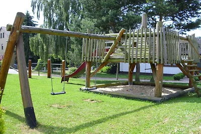 Ferienwohnung in Vöhl mit Schwimmbecken
