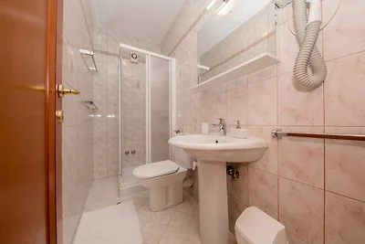 Guest House Villa Anggela - Comfort Triple ro...