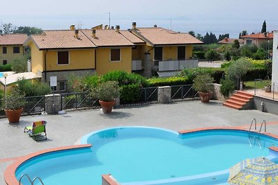 Wohnung in Lazise mit Pool und Balkon