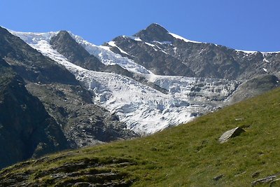 Chalet in Saas Grund inmitten der Berge