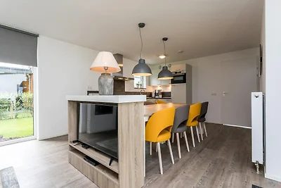 Stijlvolle villa met open haard in Limburg