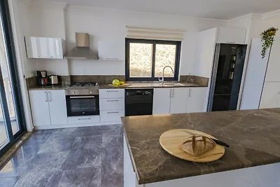 Villa in Kalkan mit Schwimmbecken