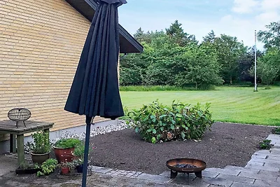 Erholung mit Billard und Whirlpool