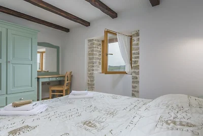 Villa in Motovun mit Schwimmbecken