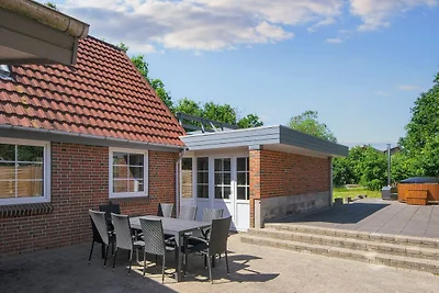 10 person holiday home in Glesborg-By Traum