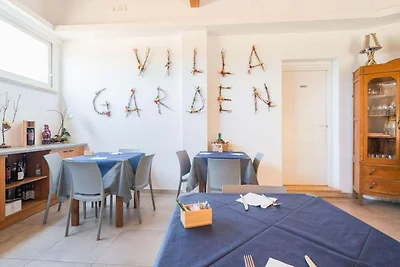 Moderno appartamento a Gasponi con piscina