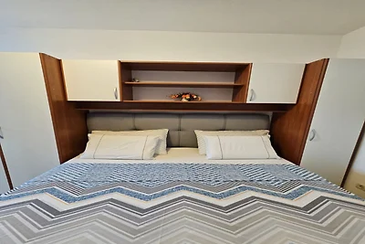 Appartamento con 2 camere da letto a Tribunj