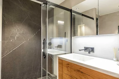 2-Zimmer-Wohnung im Herzen von Cannes + 20 m²...