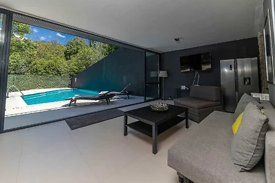 Modernes Ferienhaus in Grizane mit privatem...