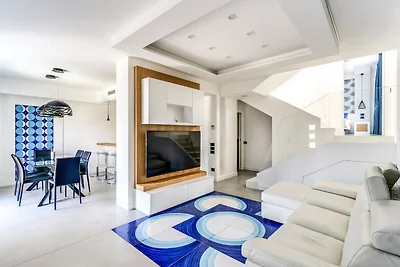 Charmant villa met 5 slaapkamers in Massa...