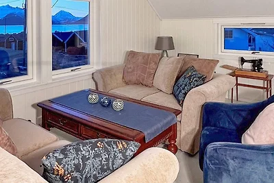 4 Personen Ferienhaus in Stonglandseidet-By...