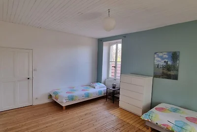 Fourteen-Person Valréas Holiday Home