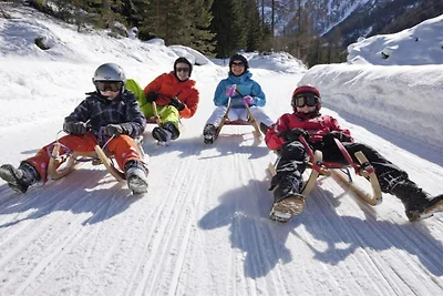 Gletscherblicke und Skipisten