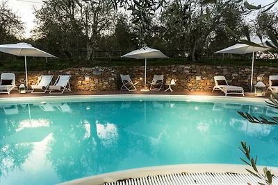 Villa bei Lucca mit Pool und Aussicht
