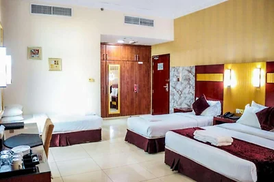 Vierbettzimmer Phoenix Hotel