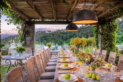 Villa di lusso con 10 camere da letto a Lucca