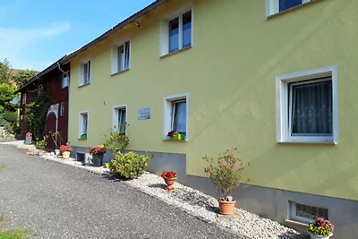 Appartamento a Lichtenhain con laghetto