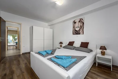 Hübsche Wohnung mit Balkon