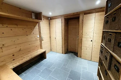 Chalet in Les Gets mit Pool und Hammam