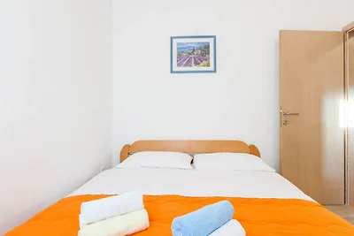Cozy Apartments in Zadar with Sea and Mountai...
