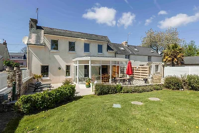 Casa a Montaigu La Brisette con giardino