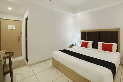 Super Townhouse Edasserys Kalamassery Tourist...