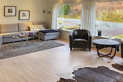 8 Personen Ferienhaus in Halsanaustan-By...