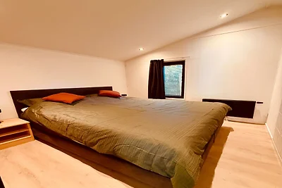 Gemütliche Waldhütte mit Veranda