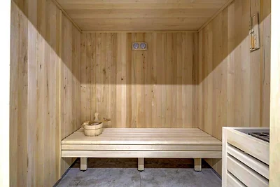 Peaceful hamlet + daily pastry delivery &...