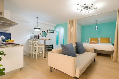 Appartement aan Las Canteras met zwembad