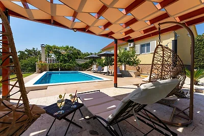 Friedliche Villa in der Nähe der Küste von...