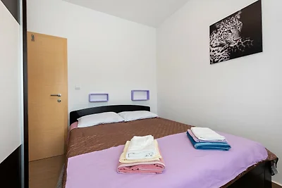 Apartment in Nevi?ane f�r 6 Personen