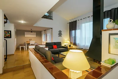 Schönes Ferienhaus mit Schwimmbad