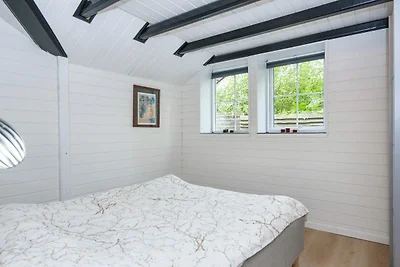 Verzaubertes Ferienhaus mit Whirlpool-By...