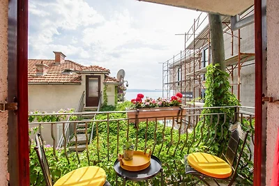 Erfrischende Wohnung in Omiš mit Balkon