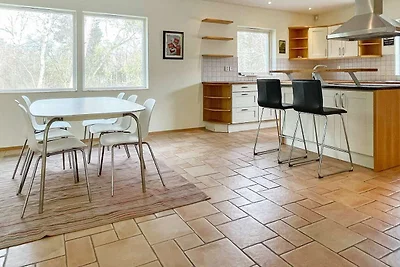 8 Personen Ferienhaus in YNGSJÖ-By Traum